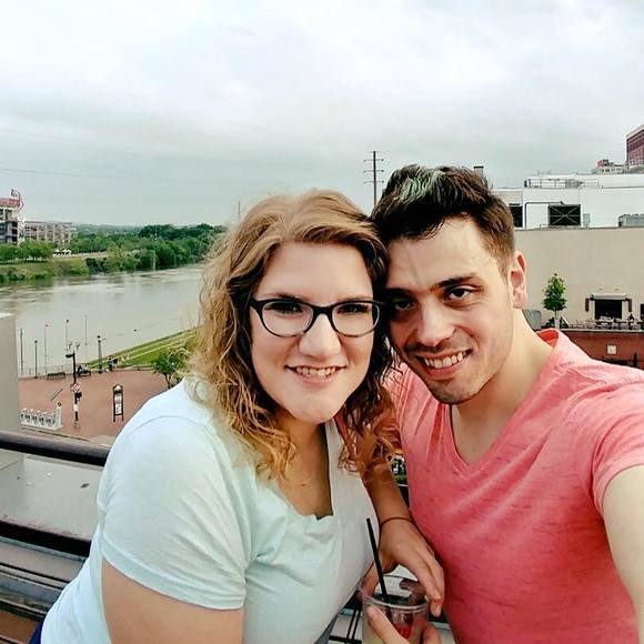 Meet your Posher, Amanda - Picture 1 of 1